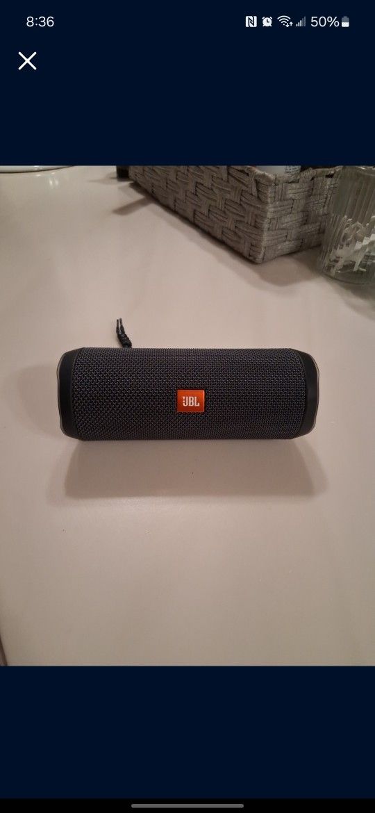 JBL Flip Essentials 2 - New!