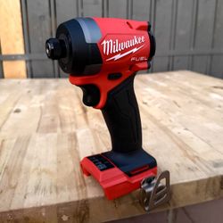 Milwaukee M18 FUEL 18V Lithium-Ion Brushless Cordless 1/2 in. Hammer Drill Driver (Tool Only)