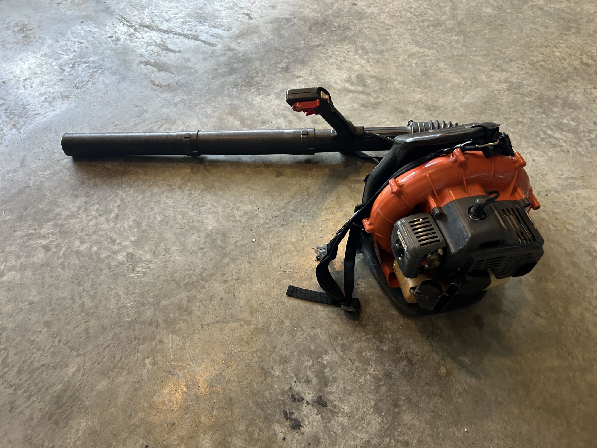 🍂 Husqvarna 125BT Backpack Leaf Blower 50cc 2-Cycle Gas Powered Works Great