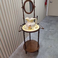 WASHSTAND AND BOWL SET