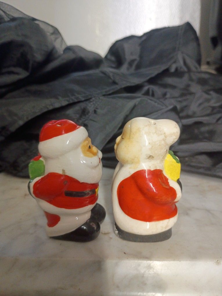 Christmas Salt And Pepper Shakers