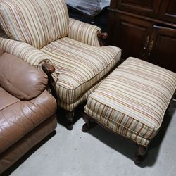 Vintage Comfy Thomasville Chair With Ottoman Striped 