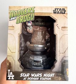 Dodgers and grogu . Bobblehead  Star Wars