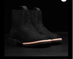 Boys boots