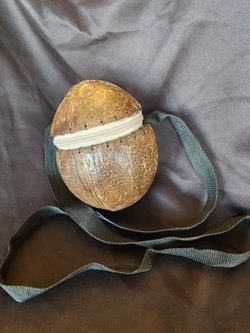 Coconut purse with shoulder strap. Vintage handmade