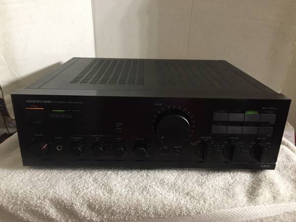 INTEGRA A8170 INTEGRATED STEREO AMPLIFIER " READ DESCRIPTION "