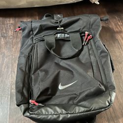 Nike Radiate Roll Too Backpack 