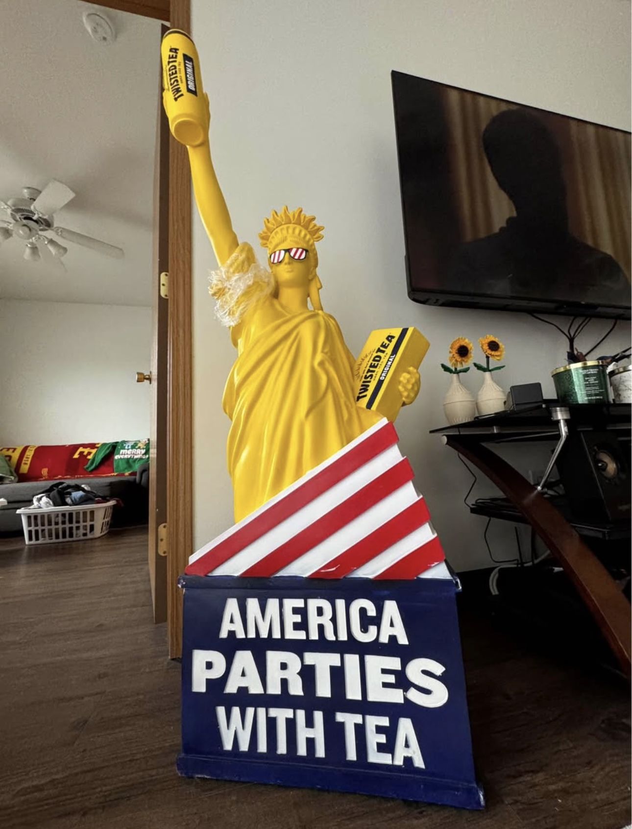Statue Of LiberTea