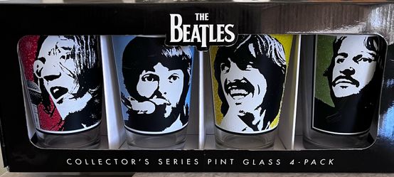 Beatles collectors series pint glasses 2 sets (4) pack