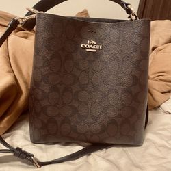 Coach Bucket Bag