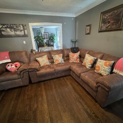 Sectional With Recliner And Coffe Tables 