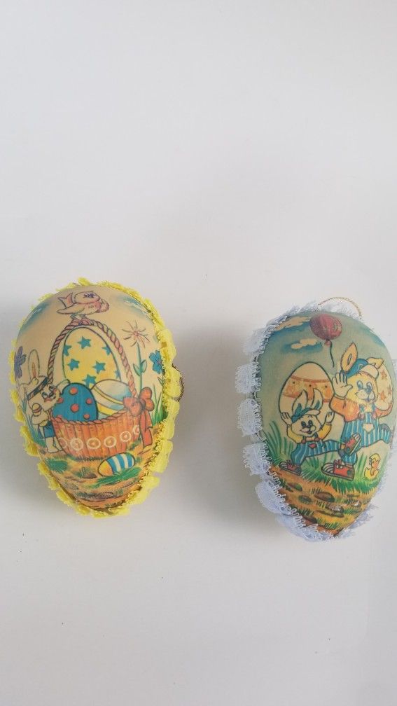 Vtg Easter eggs. paper-coated plastic 3 x 2 inches.  Very good condition.