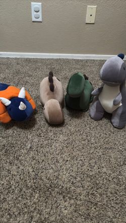 Dinosaur stuffed animals