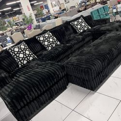 Double Chaise Sectional With XL Ottoman ‼️ Only   $2,799🔥