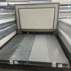 KING SIZE BED FRAME  FREE DELIVERY 🚚🚚