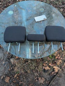 2011 Ram Headrests