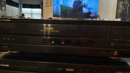 Pioneer laser disc player