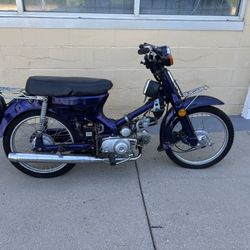 Custom Honda C70 Motorbike With CA Plates 