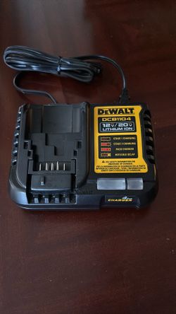 DeWalt 4 Amp. Charger DCB1104