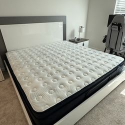 King Size Serta PerfectSleeper Mattress – Like New (6 Months Use)