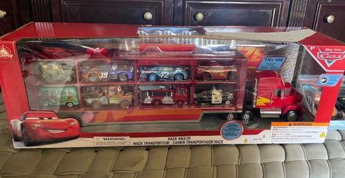 Disney’s Cars Mack Hauler (Mack Transporter)