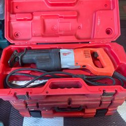 MILWAUKEE 6509-22 SAWZALL