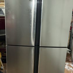 Hisense French Door Refrigerator 