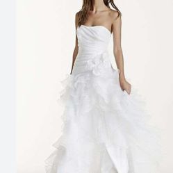 High-Low Wedding Dress And Veil -Size 14 *Pre-owned 