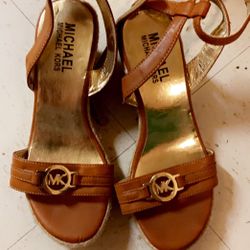 Michael Kors Shoes Size 4 Like New 