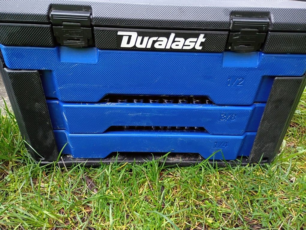 Duralast 1/4in 3/8in and 1/2in Drive Mechanics Tool Set 265 Piece