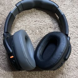 SKULLCANDY EVO WIRELESS HEADPHONES