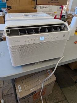 Window Air Conditioner, 550 Sq. Ft., 12,000 BTU, Midea MAW12V1QWT U-Shaped AC