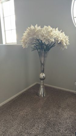 Huge Z Gallerie Vase And Flowers