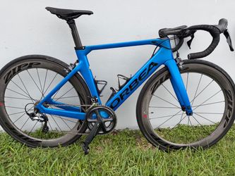 🚴🏻 Orbea Orca Aero Carbon Road Bike – Size 51 | Ultegra R8000 | Zipp 404 Firecrest Sharp Orbea Orca Aero carbon road bike in size 51. Modern aero ra