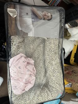 dockatot baby bed- new