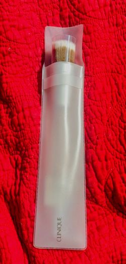 Clinique blending buffing foundation brush