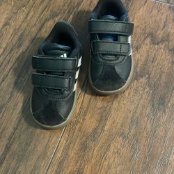 Adidas Toddler Shoes Size 5