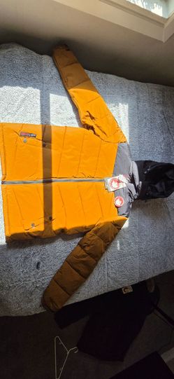 Canada Weather Gear Men’s Color-Block Bubble Puffer Jacket - Size Large