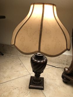 Table lamp