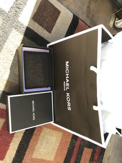 Michael kors wallet