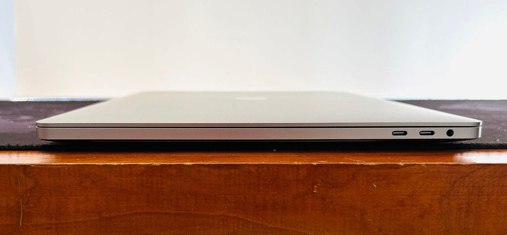 MacBook Pro 16 inch 2019 i7 32gb 500GB TouchBar