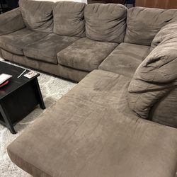 Brown 119” 2 Piece Right Arm Facing Chaise Sectional