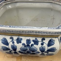 Large BLUE & WHITE Planter