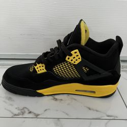 Air Jordan 4 ‘Thunder’