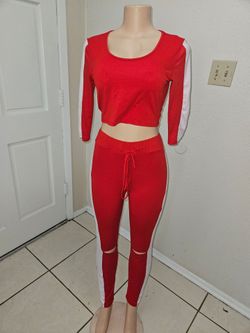 Women's two-piece set long-sleeve crop top and high-waisted leggings size medium