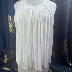 NWT WOMEN'S RALPH LAUREN SIZE PLEATED TOP  L 12-14 - PLEASE SEE MEASUREMENTS IN PIX PRIOR TO PURCHASE TO MAKKE SURE IT FITS