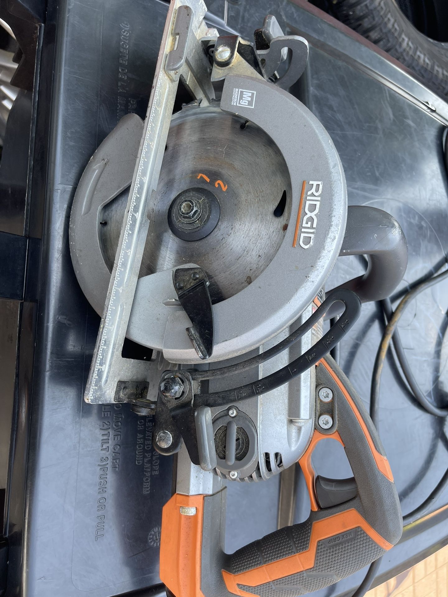 RIDGID R32102 7-1/4 in. Worm Drive Circular Saw