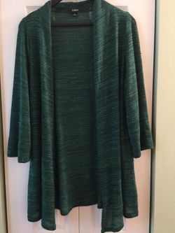 Elementz brand green with little gold color M