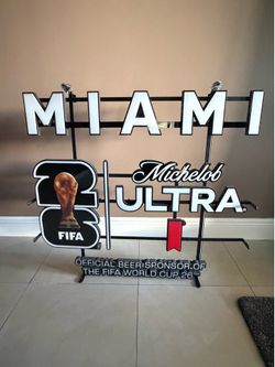 Michelob Ultra bottle LED light 25”x30”