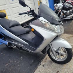 2003 Suzuki scooter Burgman